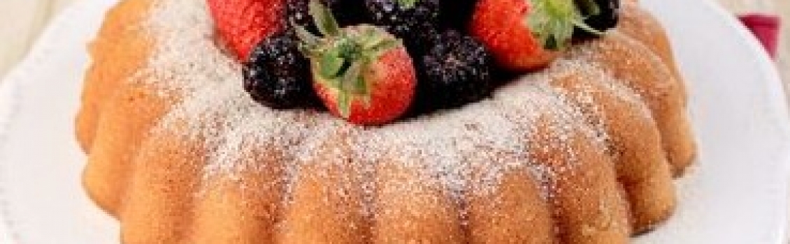 Bolo integral de iogurte: saudável, leve e fofinho!