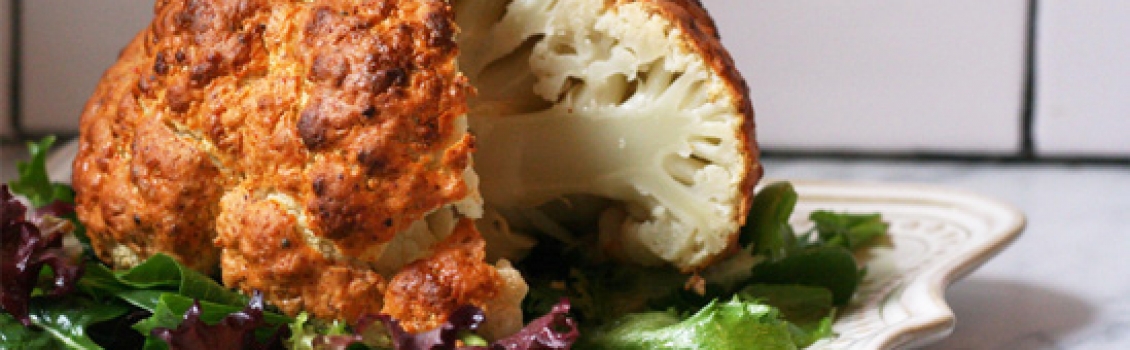 Couve-flor assada com iogurte e especiarias!